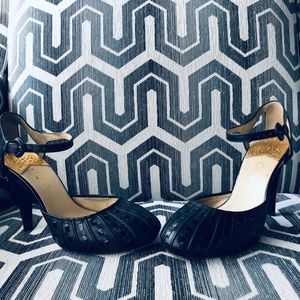 Cole Hann Nike Air Ankle Strap black Pump sz 8